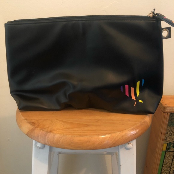 Victoria Secret Beauty Bag - Picture 2 of 2